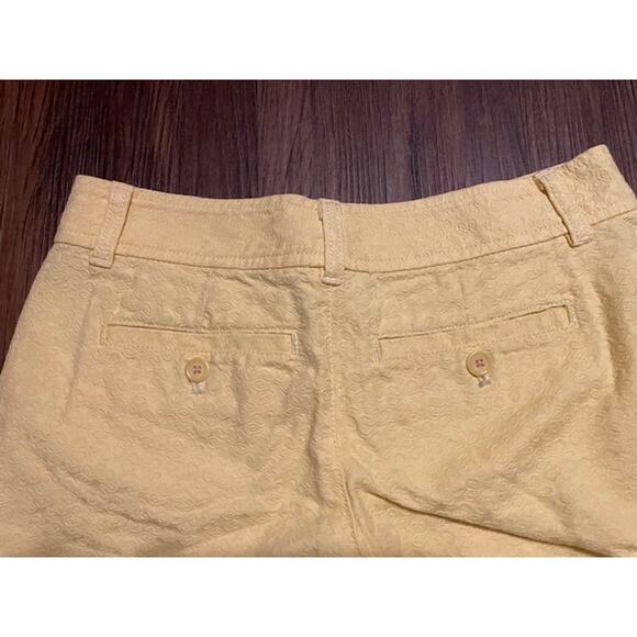 Lilly Pulitzer Size 0 Shorts Yellow w/ Textured Pattern 100%‎ Cotton - Picture 3 of 4